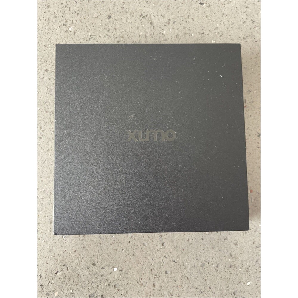 XUMO Stream Box 4K Streaming Model ES1 (A) No Cords NO REMOTE